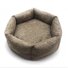 Лежак для малих собак та котів Zoo-hunt шестикутний Чарлі темно-бежевий №1 43х15 см