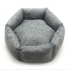 Лежак для малих собак та котів Zoo-hunt шестикутний Чарлі сірий №1 43х15 см