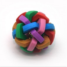 Іграшка для собак і котів м'ячик плетений з дзвоником кольоровий 7 см 